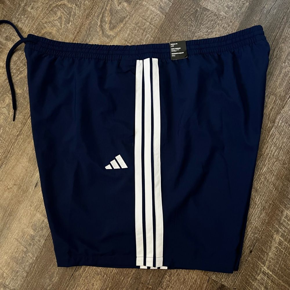 Adidas Essentials 3-Stripes Chelsea Sportswear‎ Shorts-Size 4XL